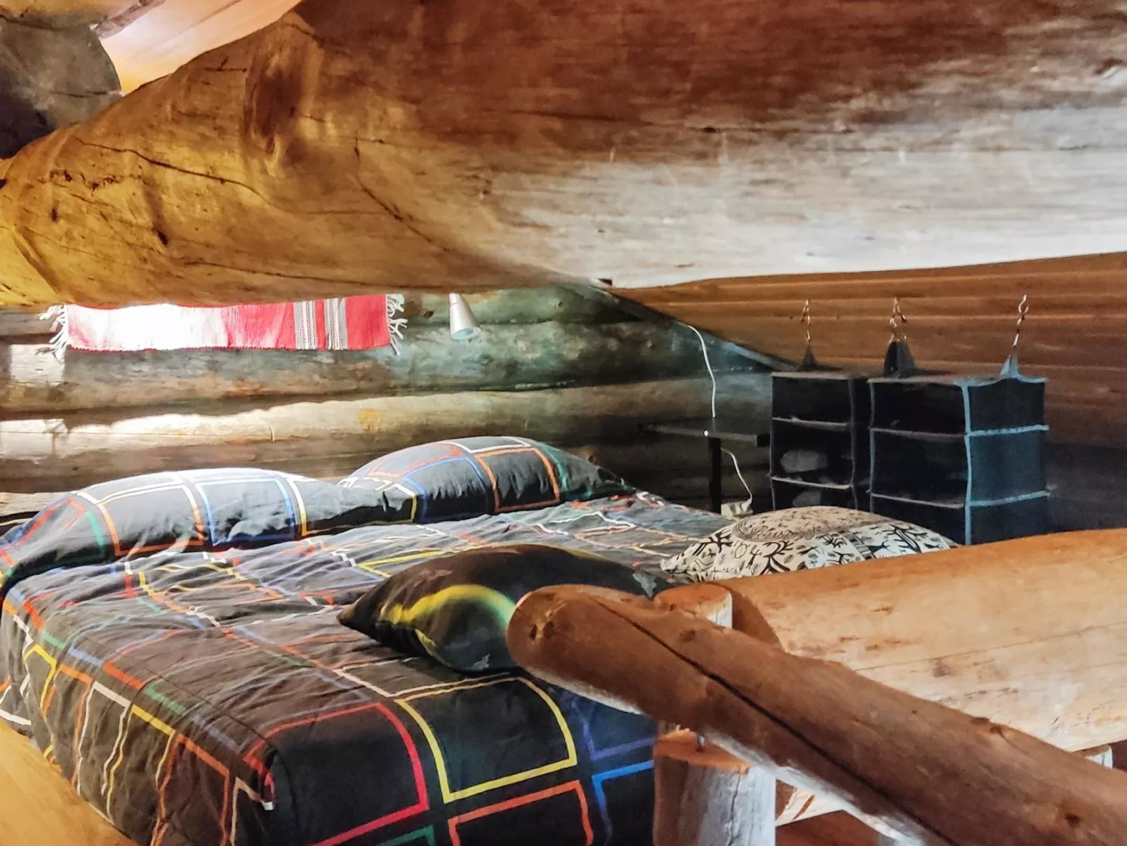 Salmentieva 2-Binnen