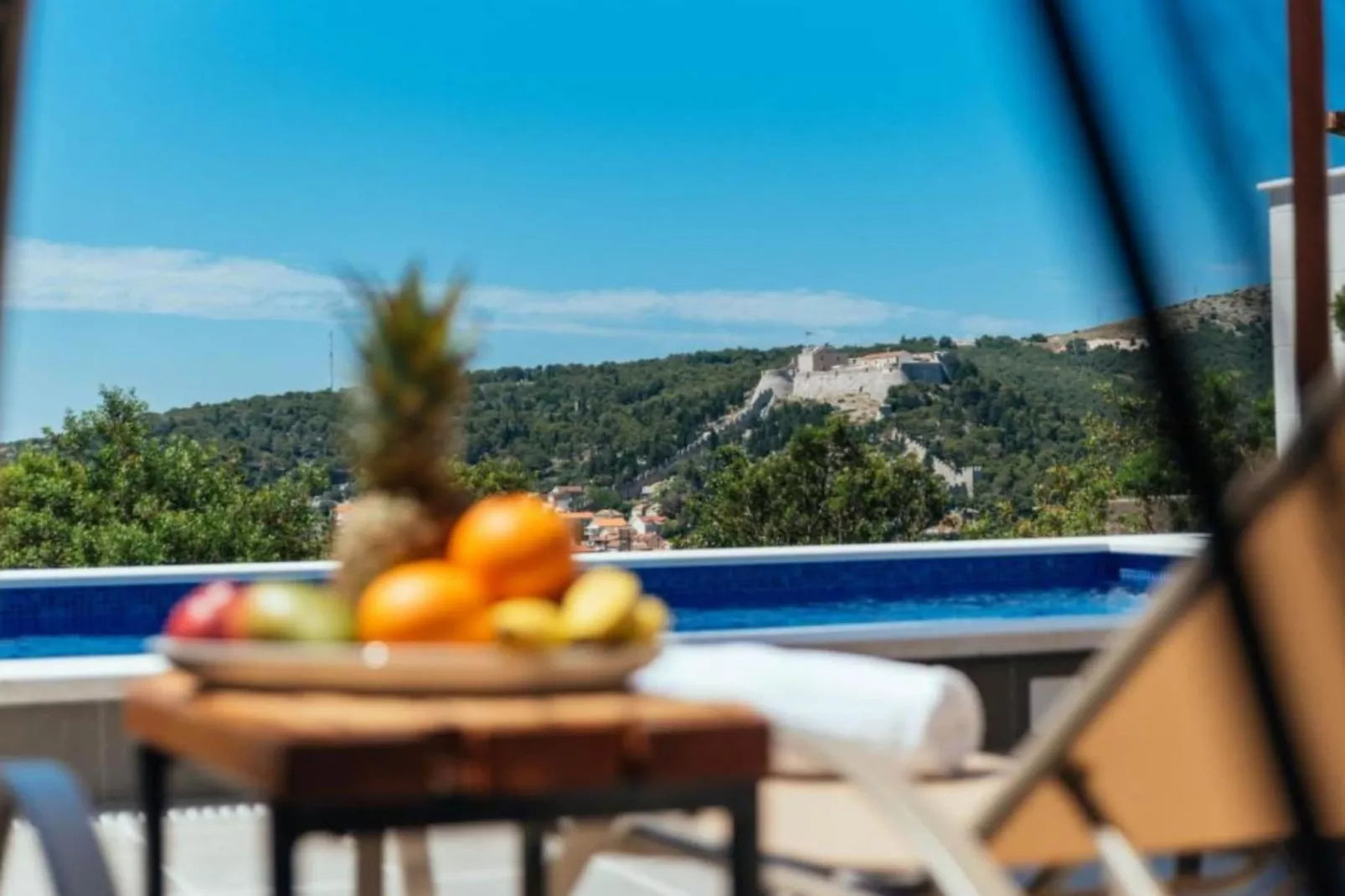 Apartments Trogrlić - Comfort One-Bedroom Apartment with Balcony and Sea View-Zwembad