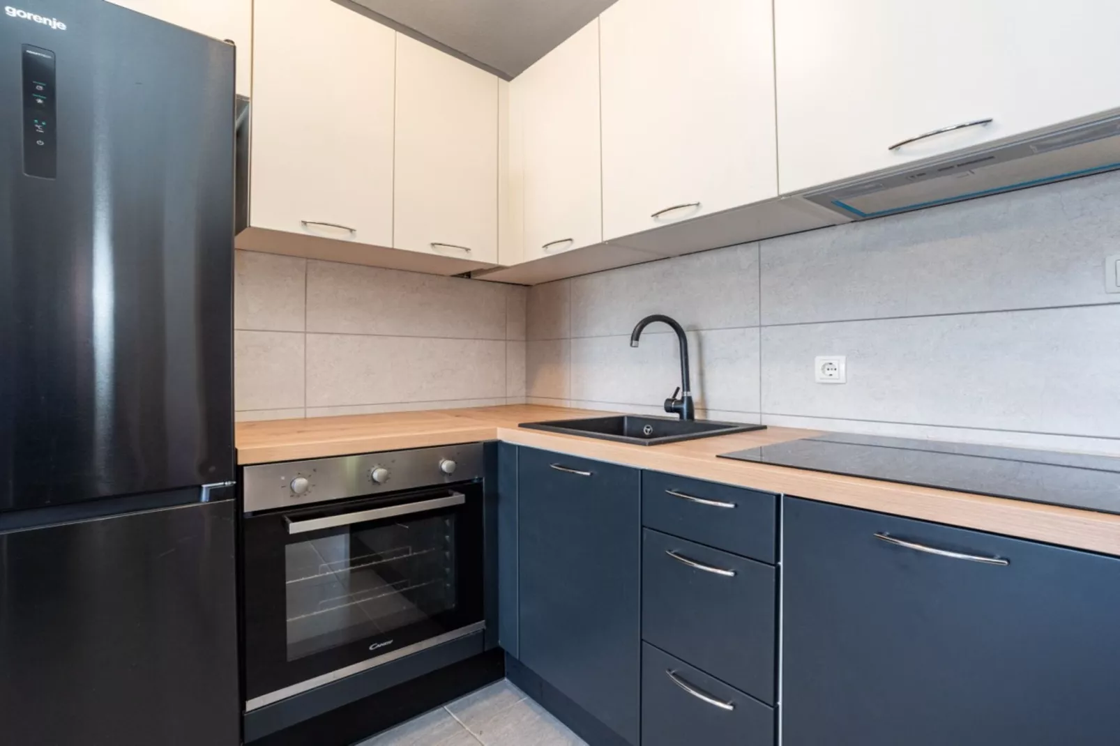 Apartments Robi & Kristina - Two Bedroom Apartment with Sea View A5-Keuken