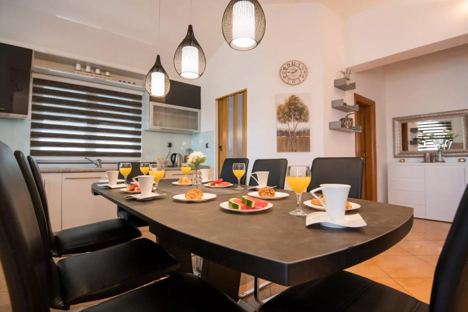 Villa Mia 2 - Six Bedroom Villa with Private Pool-Eetkamer