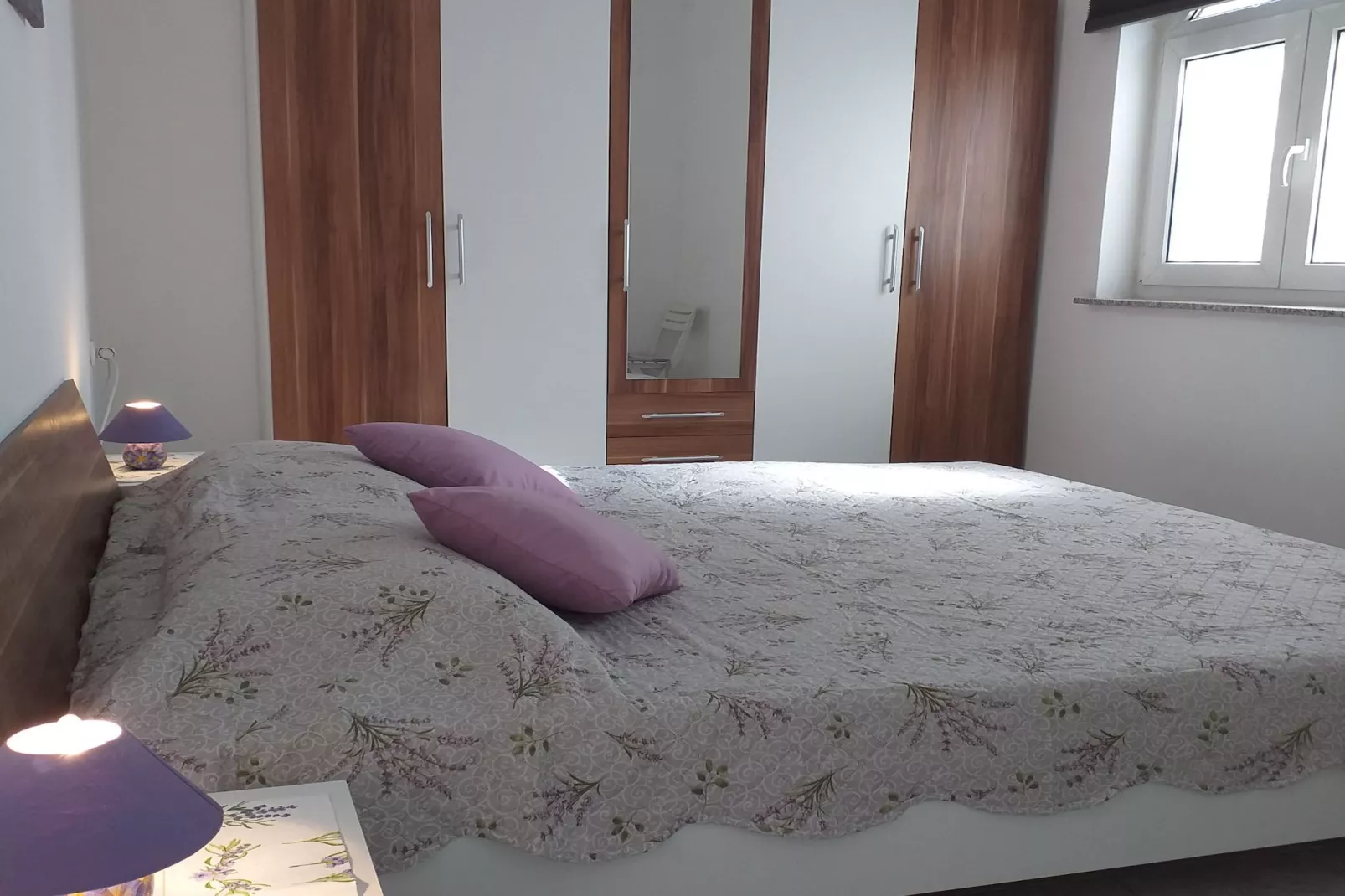 Apartments Lavanda & More - One Bedroom Apartment with Shared Terrace-Slaapkamer