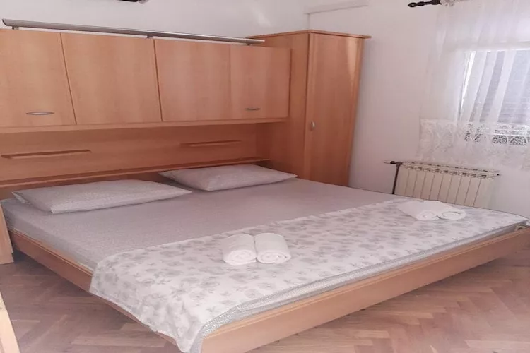Apartments Marko- Superior Two Bedroom Apartment with Terrace and Sea View (A4+2)-Slaapkamer