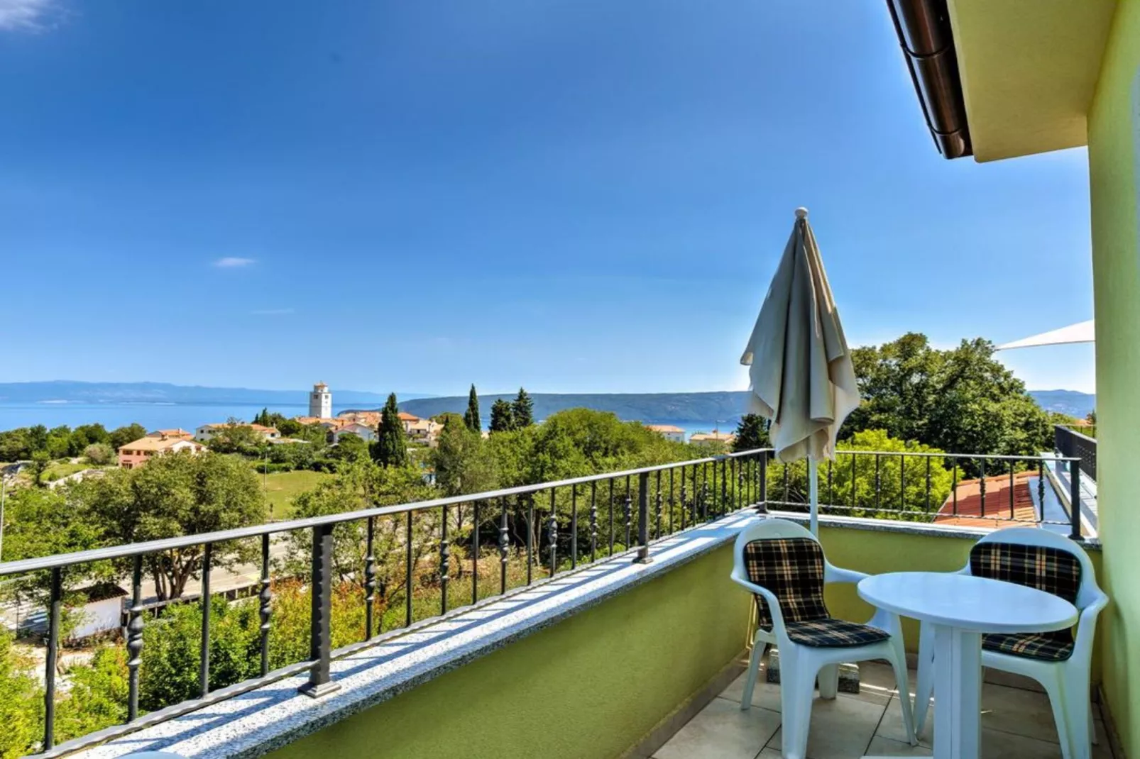 Wonderful Brsec Apartments with Sea View and Shared Pool - Comfort One Bedroom Apartment with Balcony and Sea Views 2-Terrasbalkon