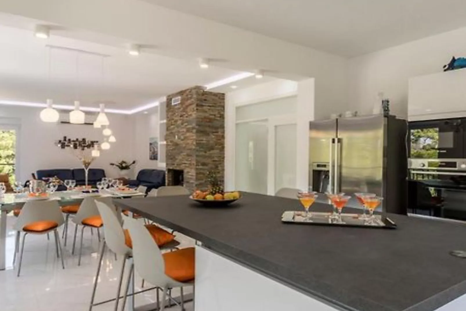 Modern & Stylish Villa with Private Pool - Four Bedroom Villa with Pool-Keuken