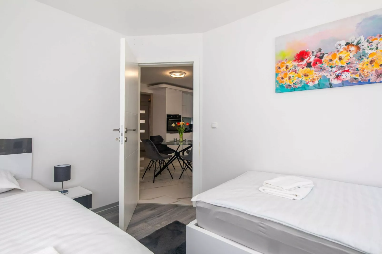 Modern Apartment with Terrace and Private Parking Krk - Two Bedroom Apartment-Slaapkamer