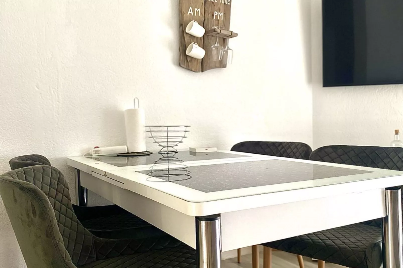 Luxury Lovran Apartments with Swimming Pool - Standard One Bedroom Apartment-Eetkamer