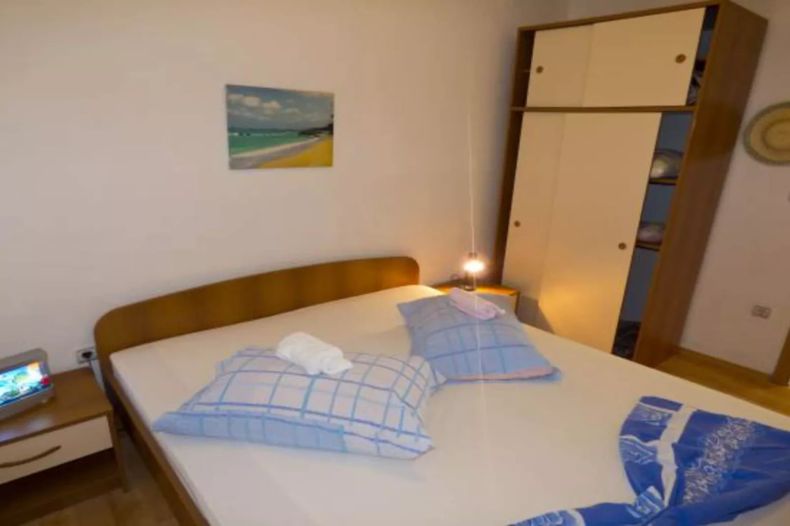 Beachfront Apartments Plaža - Two Bedroom Apartment A4-Slaapkamer