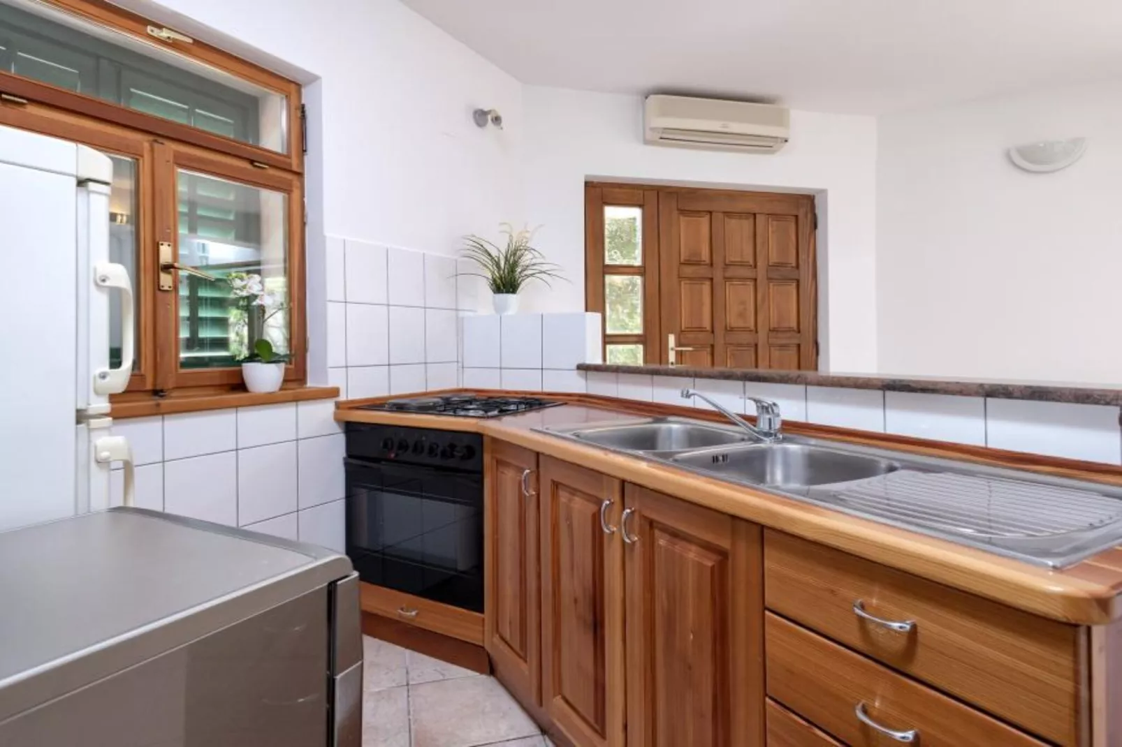 Dolac Green Side Apartments - Two Bedroom Apartment 1-Keuken
