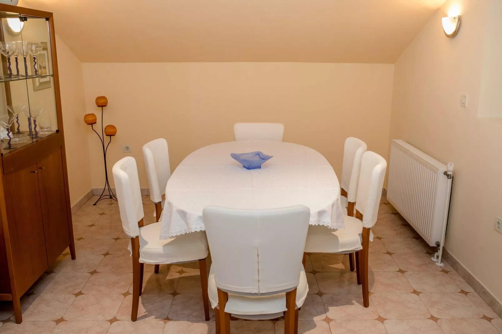 Guest House Villa Anggela - Two Bedroom Apartment with Balcony and Sea View-Eetkamer