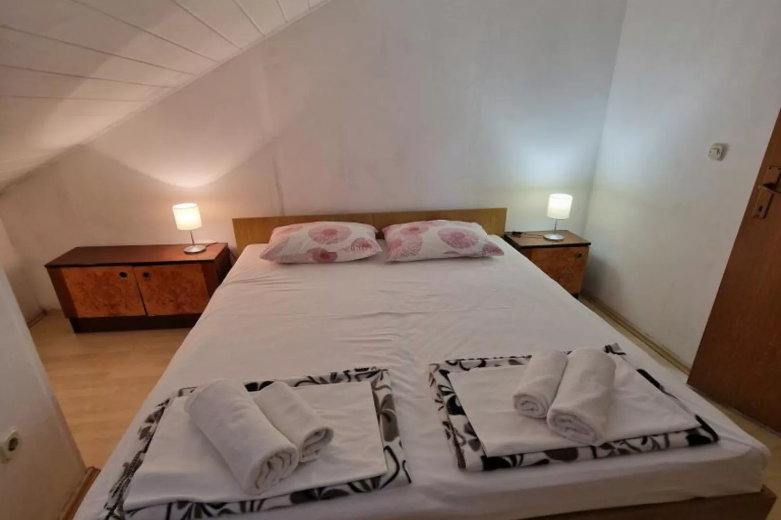 Two Bedroom  Apartment with Terrace and Sea View 4-Slaapkamer