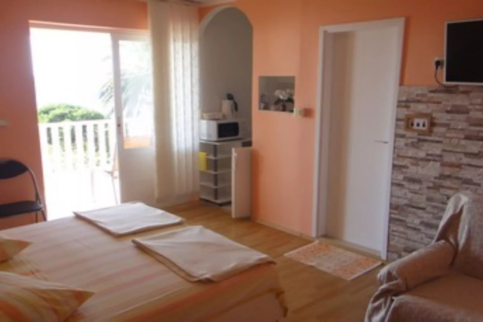 Seafront Apartments Pretner - Comfort Studio Apartment with Balcony and Sea View-Slaapkamer