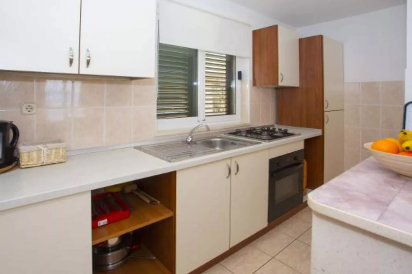 Sea View Apartments Lendic Podgora - Classic Studio Apartment with Terrace and Sea View-Keuken