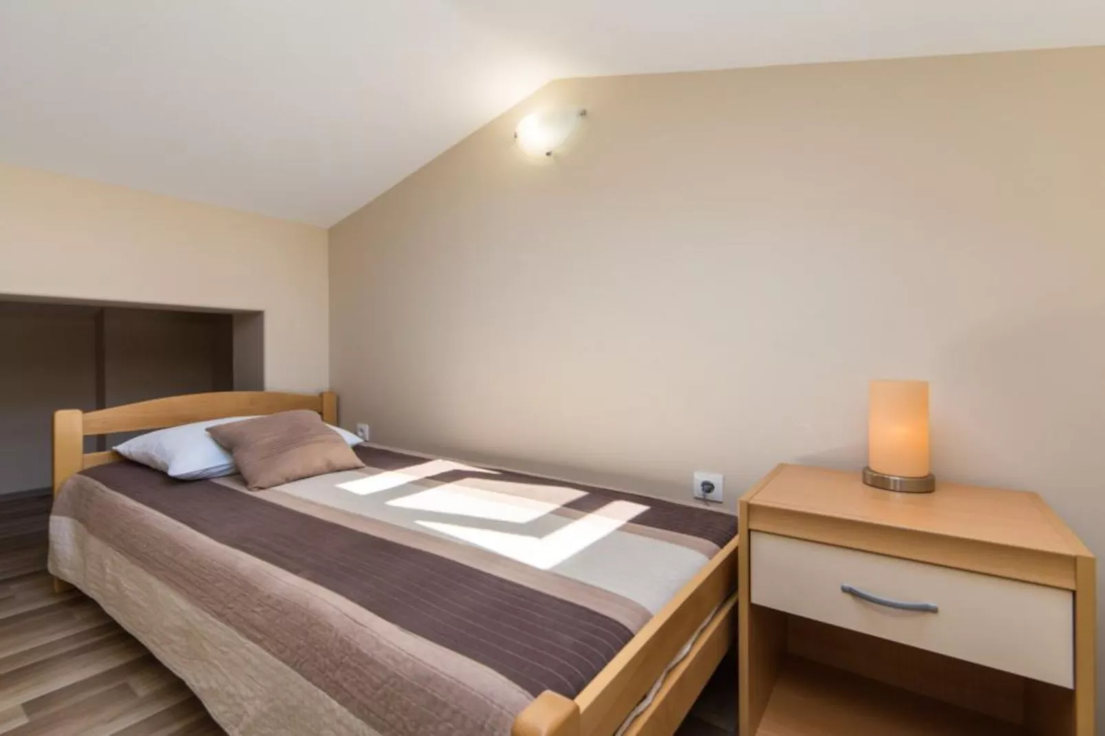 Apartments Nmn - Studio Apartment with Balcony 2-Slaapkamer