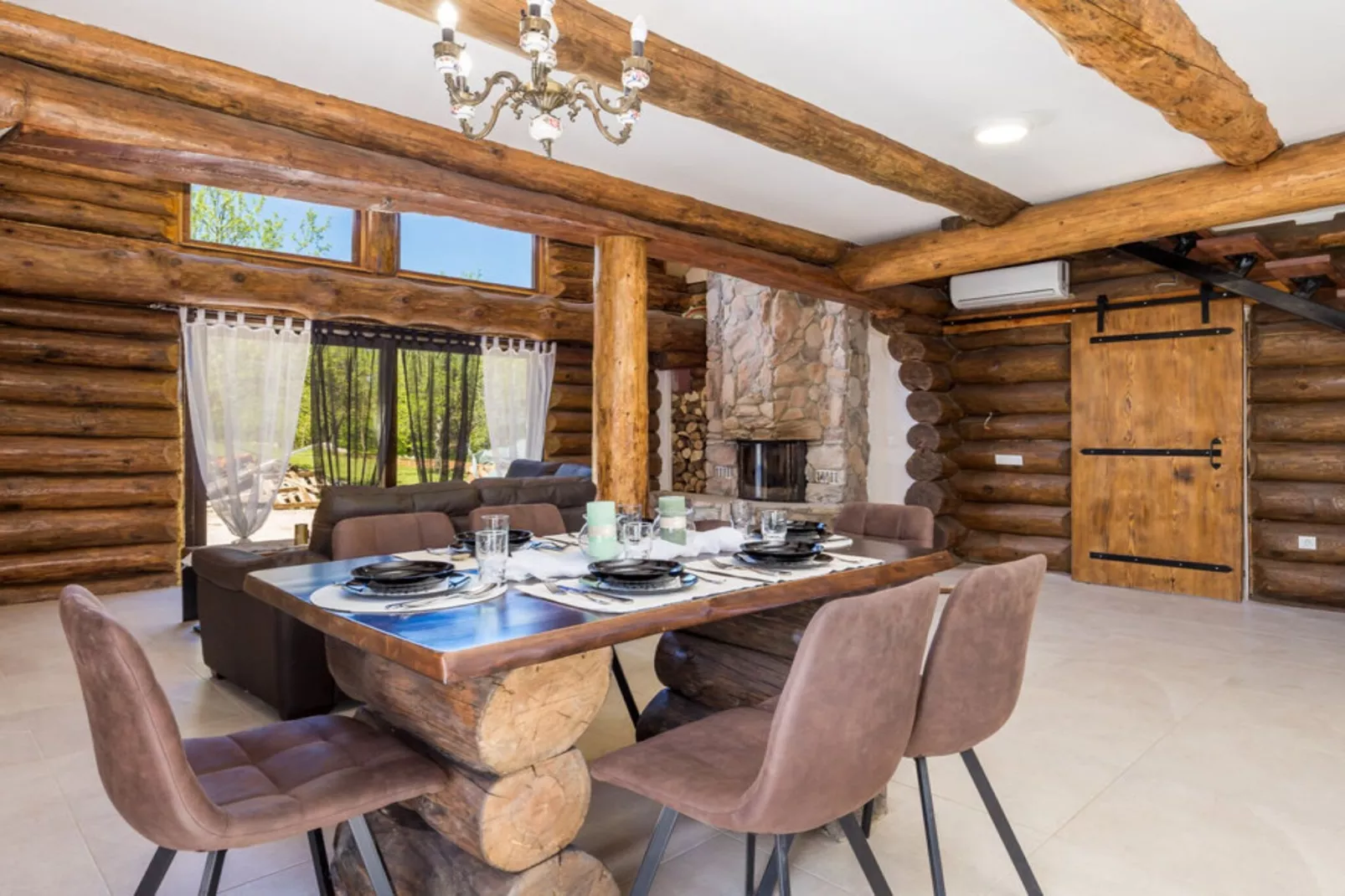 Holiday Home Elizabeta-Eetkamer