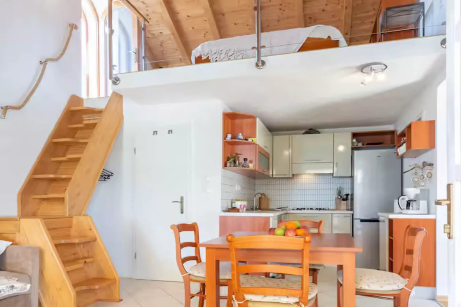 Holiday home House of the Sun - Three Bedroom Holiday Home with Pool-Keuken