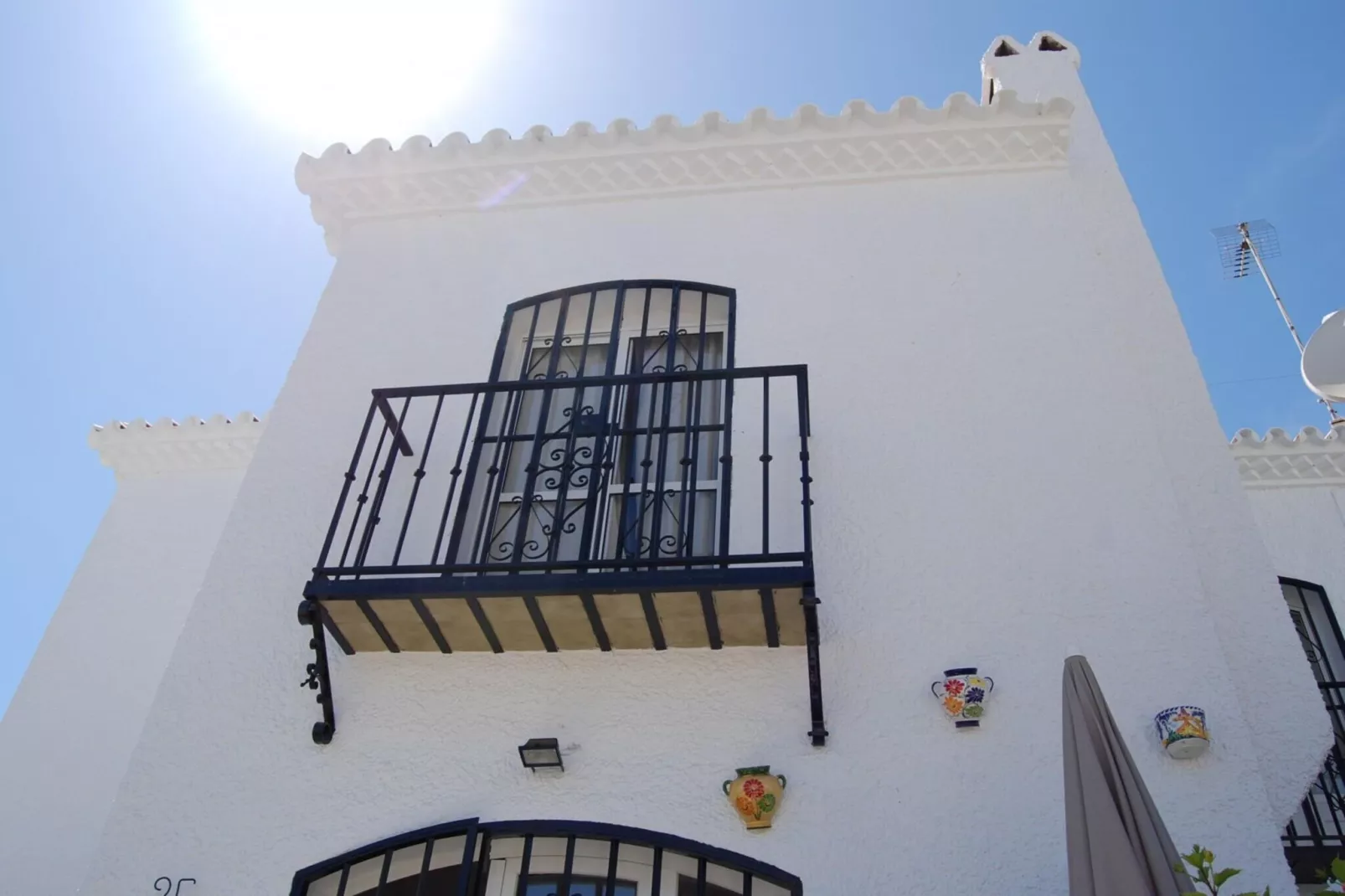 Los Pinos 25 Villas by Casasol-Buitenkant zomer