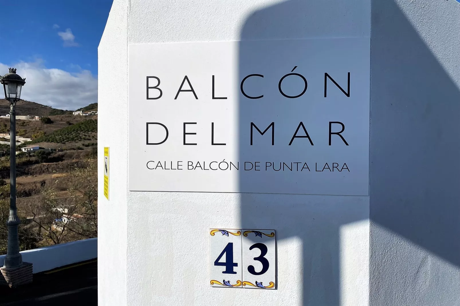 Penthouse Balcon del Mar Deluxe 1 by Casasol-Buitenkant zomer