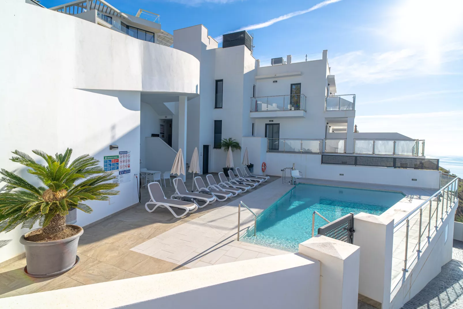 Terrazas de Ladera V4 Luxury by Casasol-Buitenkant zomer