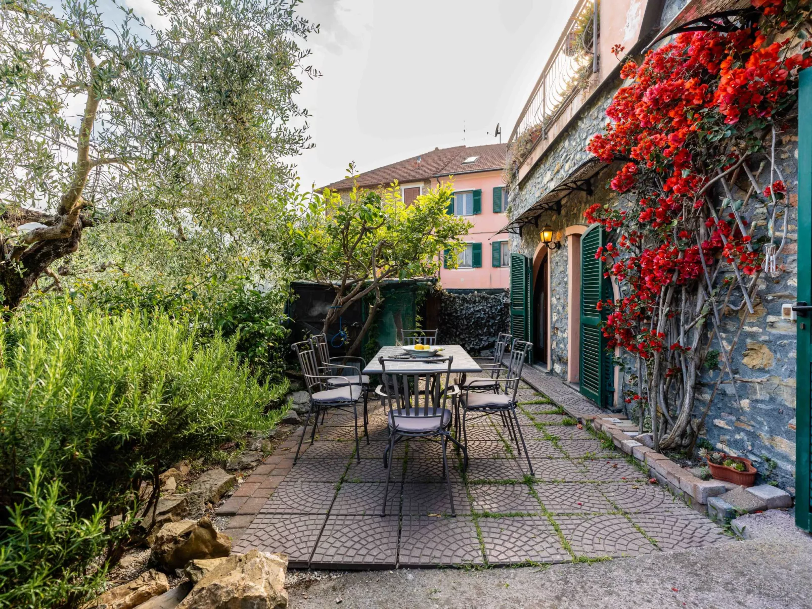 La Bouganville - Rustico con giardino-Buiten