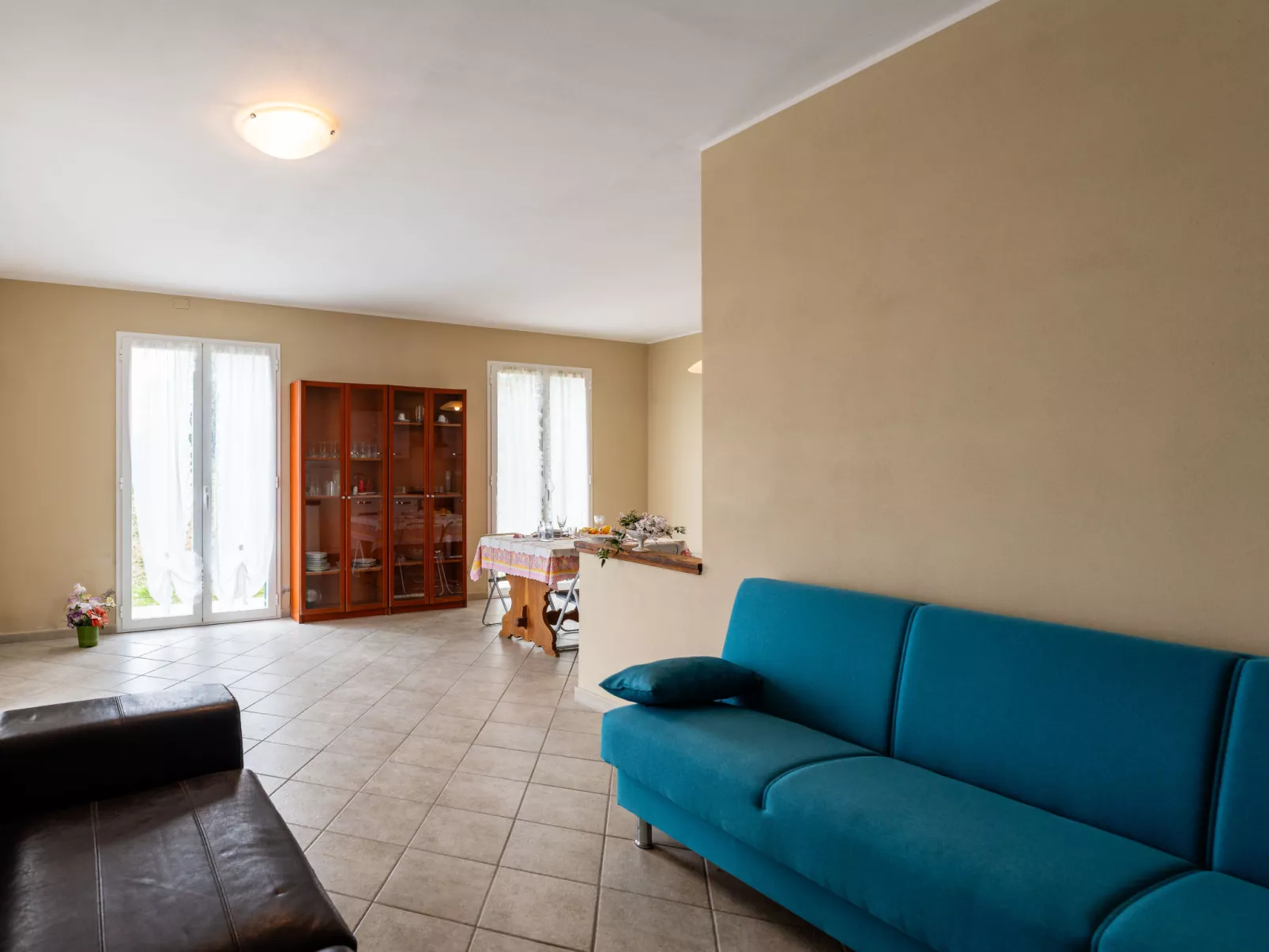 Villa tra Ulivi-Binnen