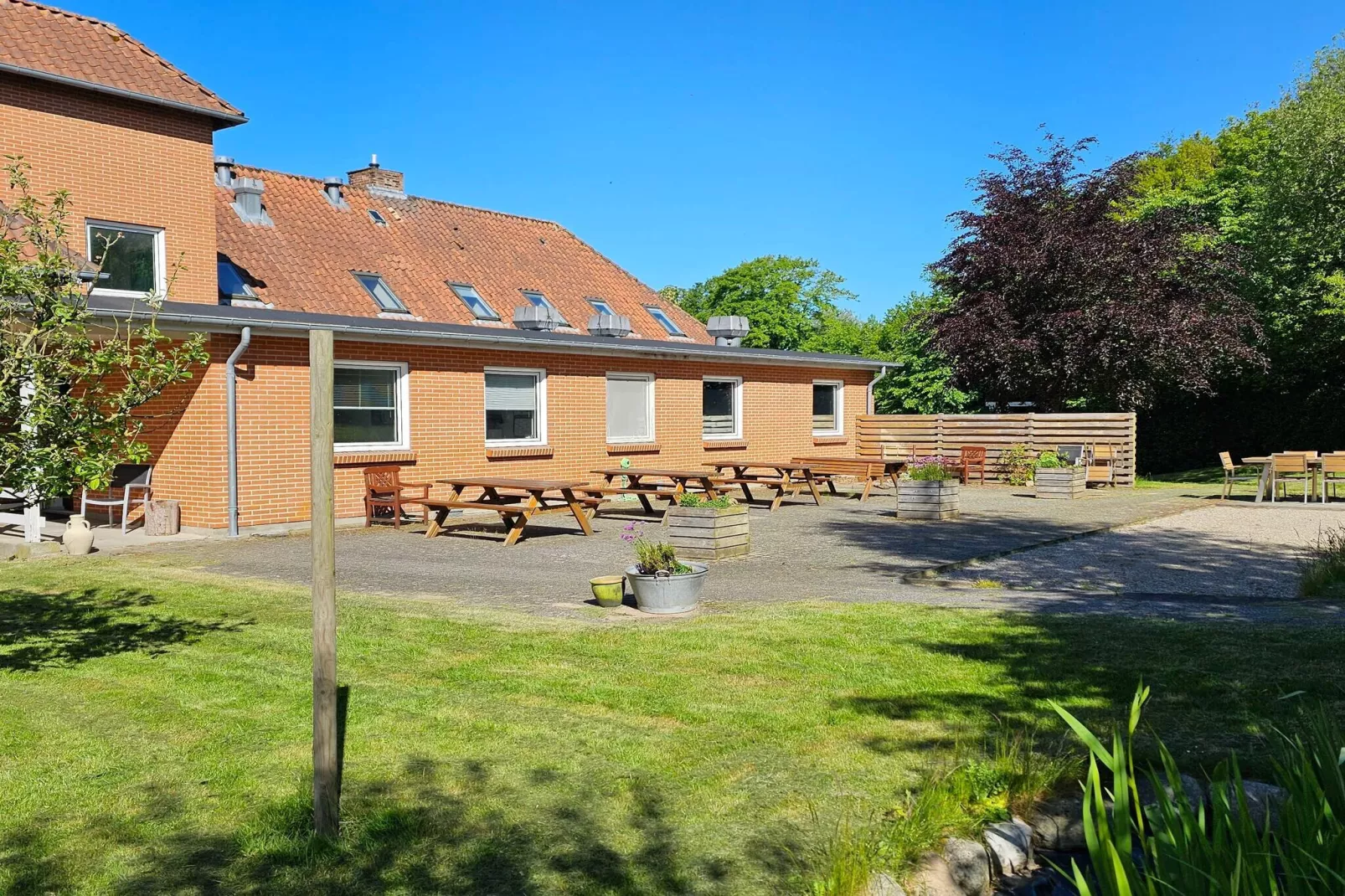 T1 Business enkeltværelsese-Buitenlucht
