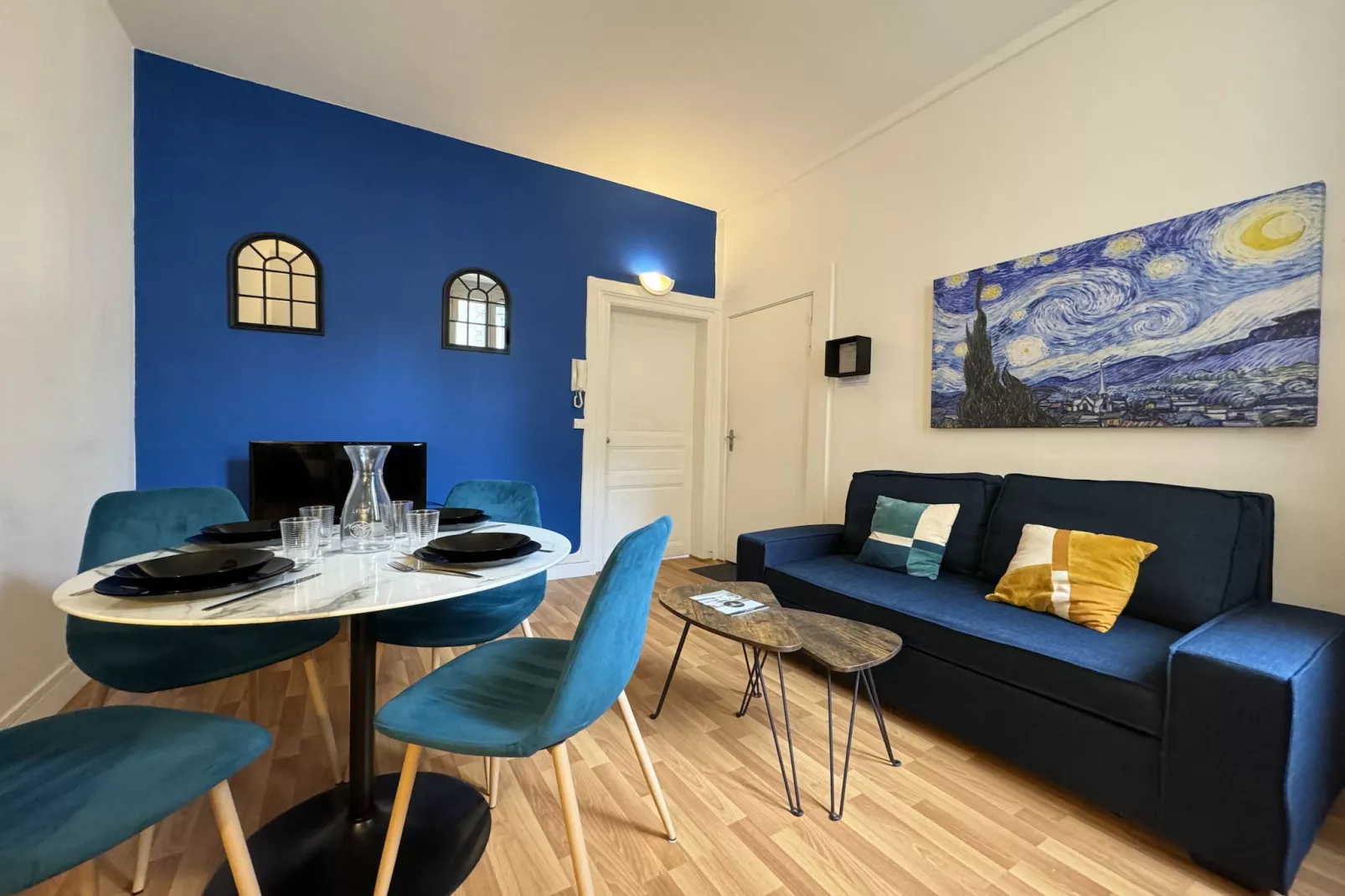 Van Gogh Home - Centre - 4p - Rêve au Mans-Woonkamer