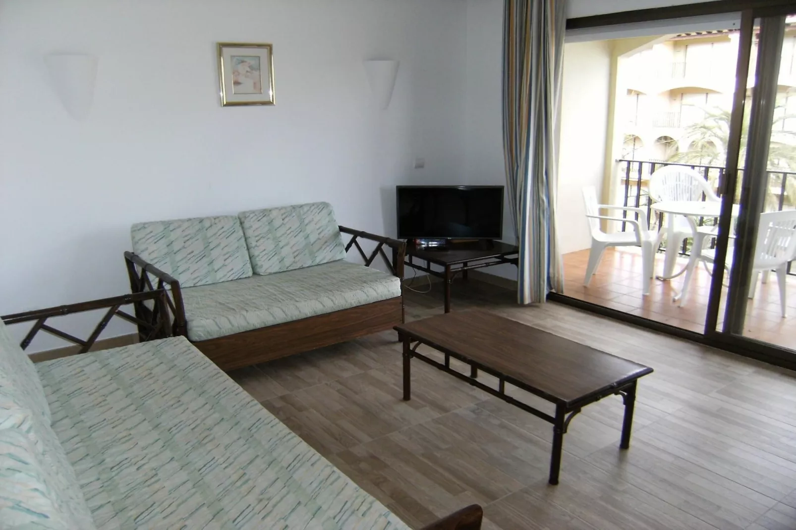 JADEMAR 138-C-Woonkamer