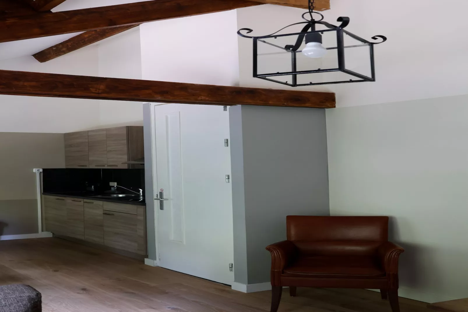 Luxe appartement Nous-Woonkamer