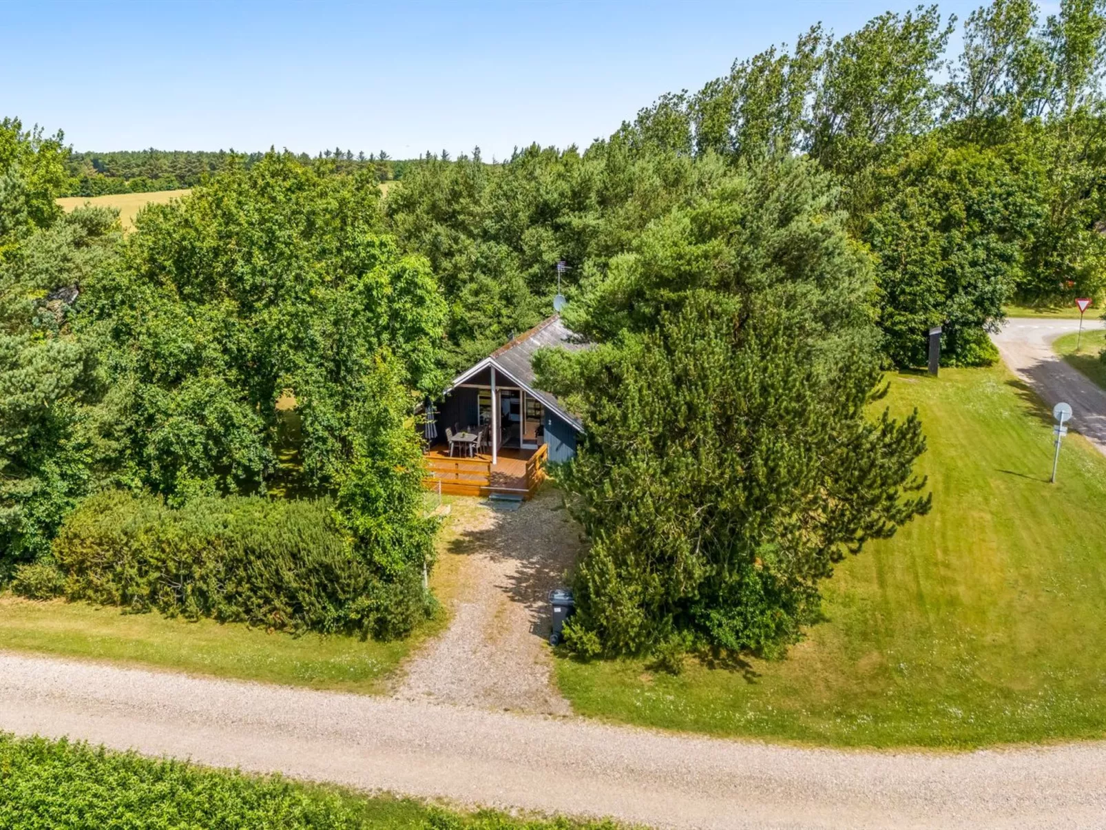 "Yarla" - 500m to the fjord-Buiten