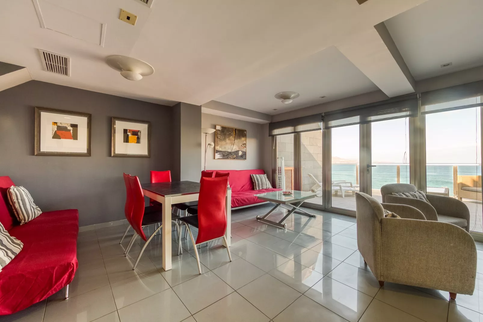 Incredible terrace ocean views By CanariasGetaway-Woonkamer