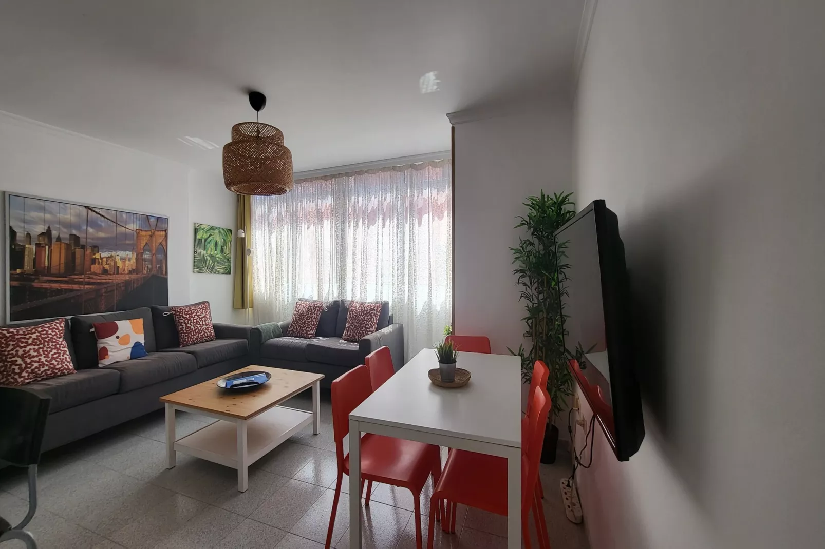 Next to the beach - 5 beds By CanariasGetaway-Woonkamer