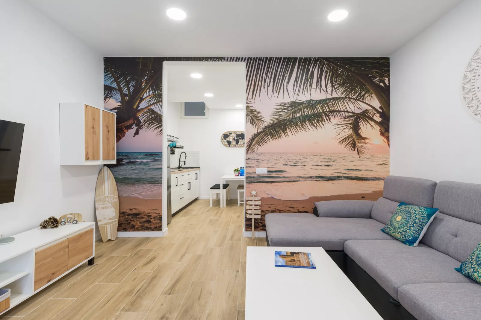 Urban Surf Beach By CanariasGetaway-Woonkamer