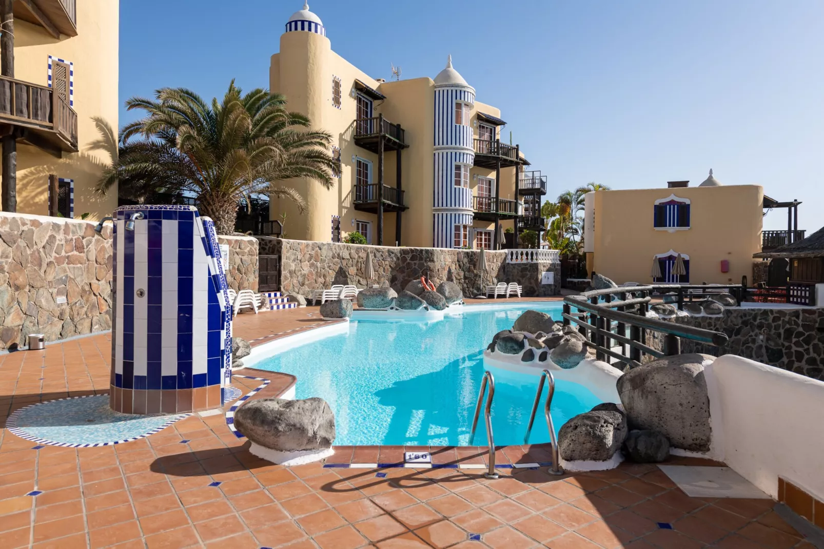 Altamar  52 with balcony&pool By CanariasGetaway-Zwembad