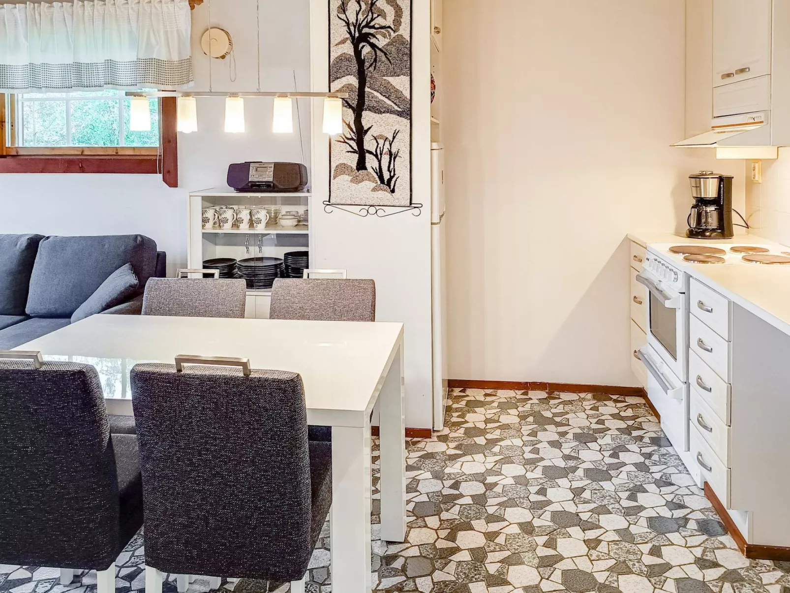 Mukalilla, paritalo sis loppusiivouksen-Binnen