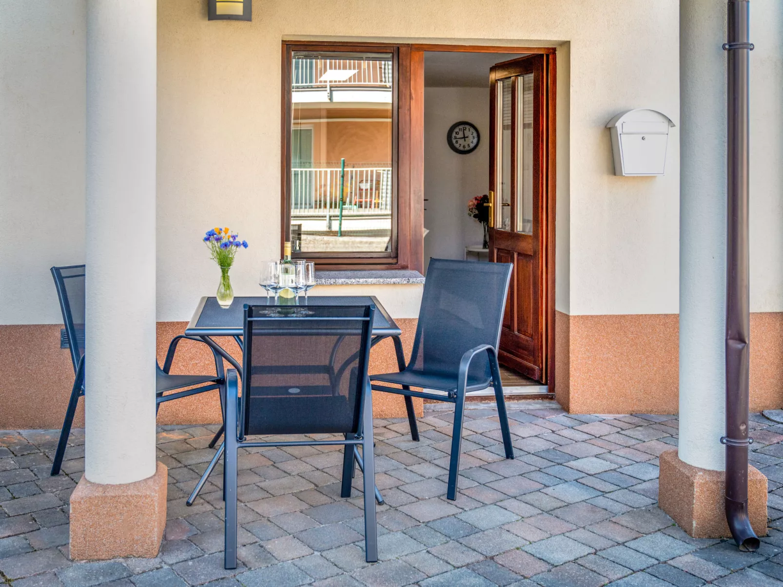 Adelsberg Inn-Buiten
