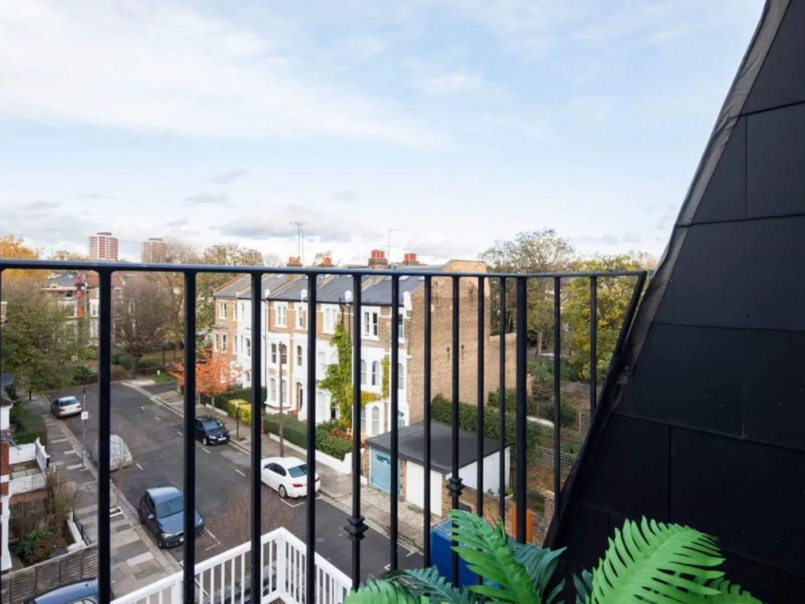 Lenna Gdns 2 Bed-Buiten