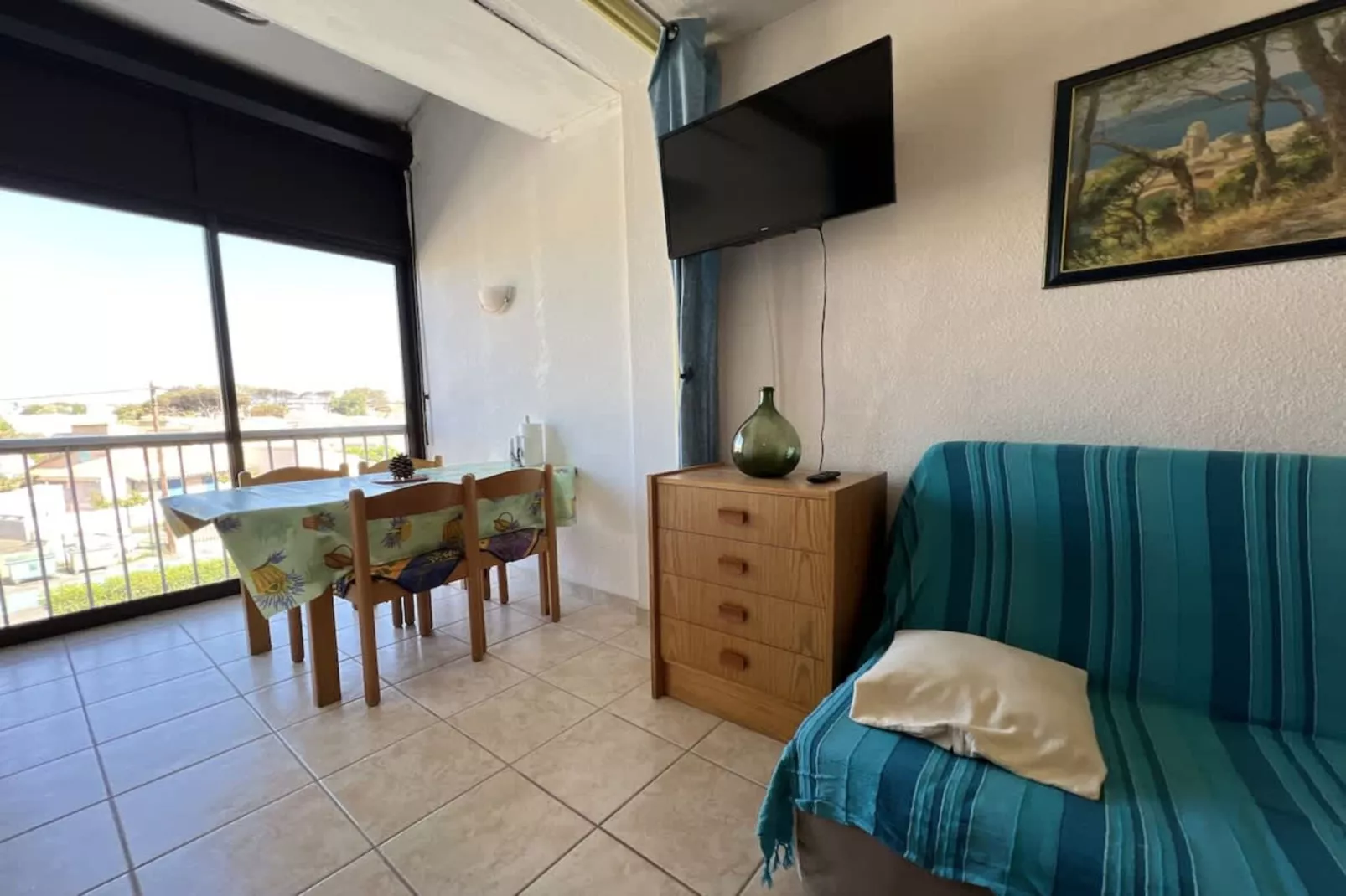 LOU 168 Bonnin-Woonkamer