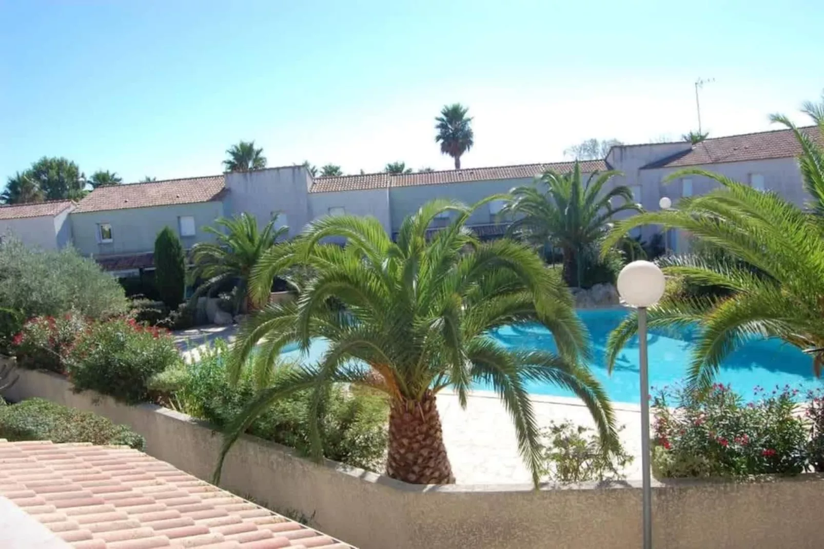 04 MerBella Villa Co-Zwembad