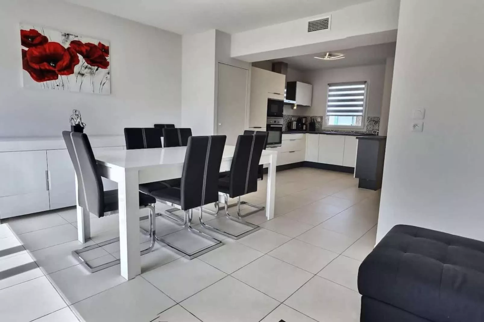 LOU 194 CANT-Eetkamer