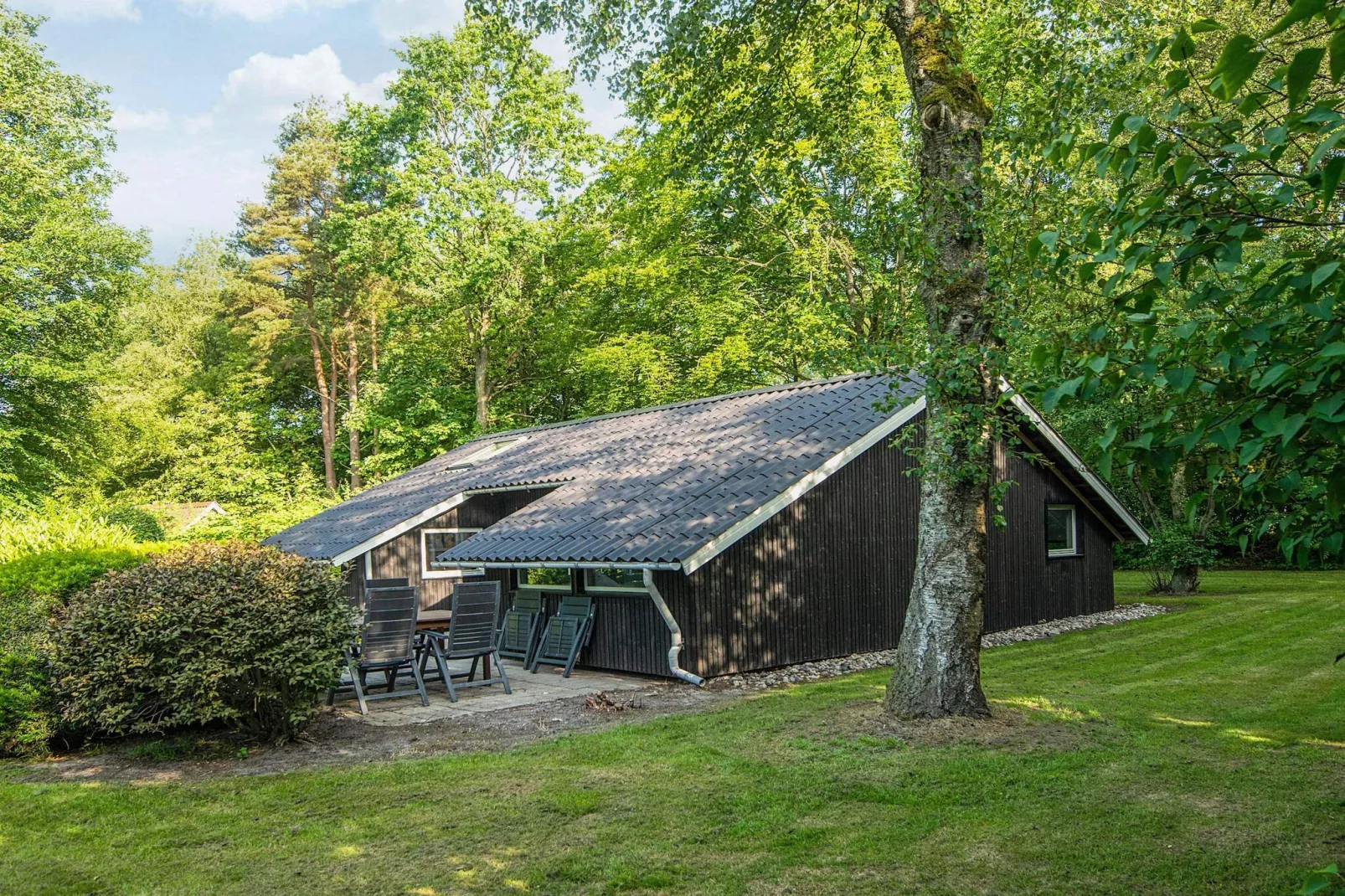 Familiehuisje met terras en gazon-Uitzicht