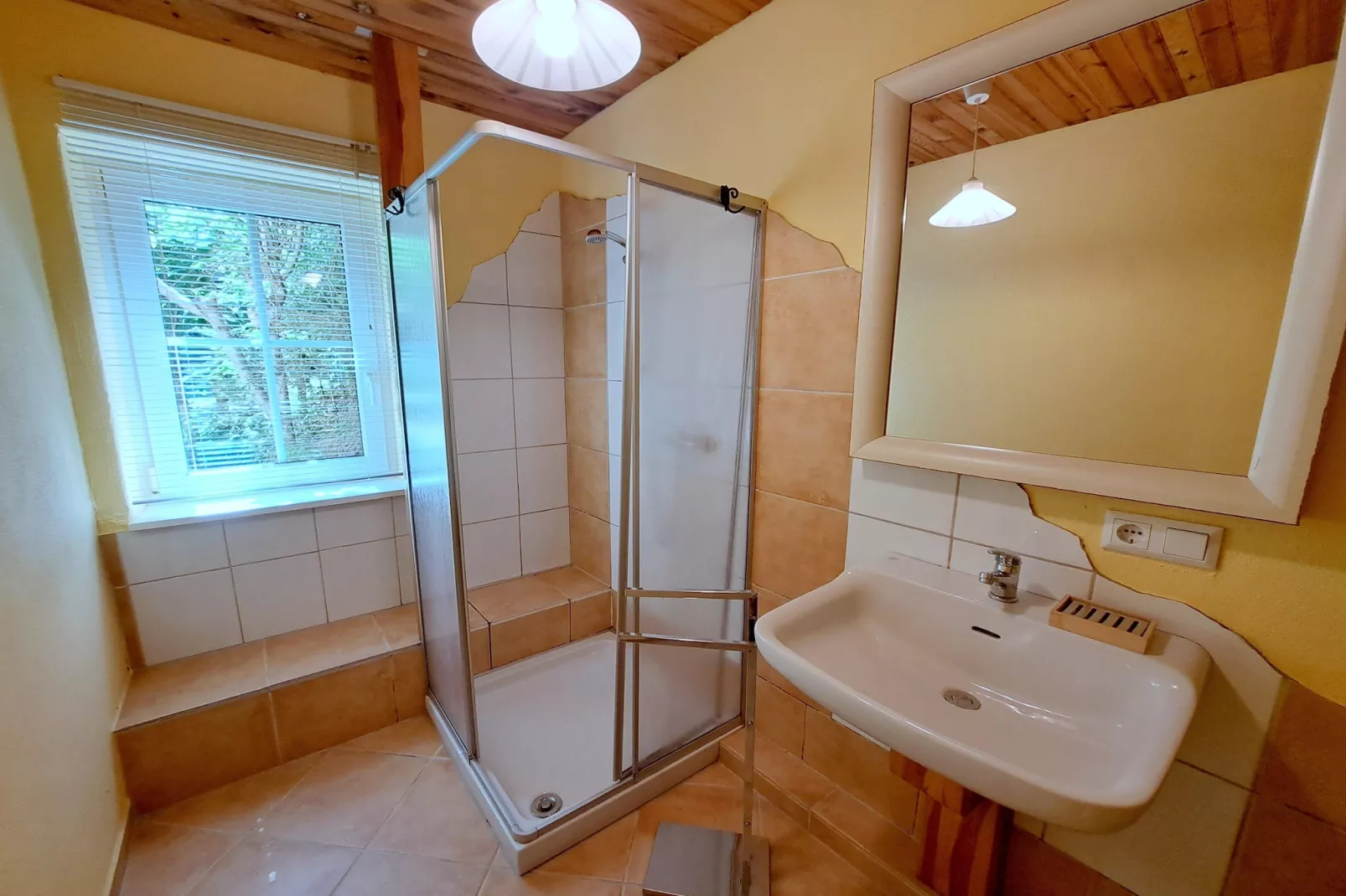 Holiday flats Forellenhof Dabo // Typ B 4 Erw  55 qm-Badkamer