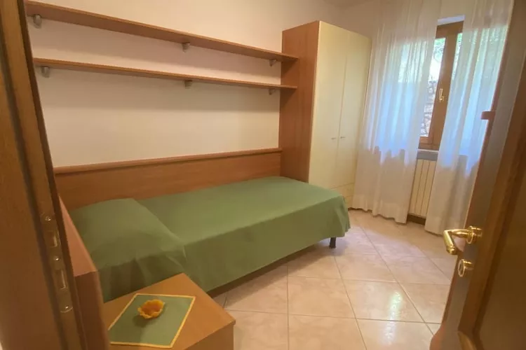 Residence Villa Gianna Limone sul Garda - Trilo 1 - 2 pax-Slaapkamer