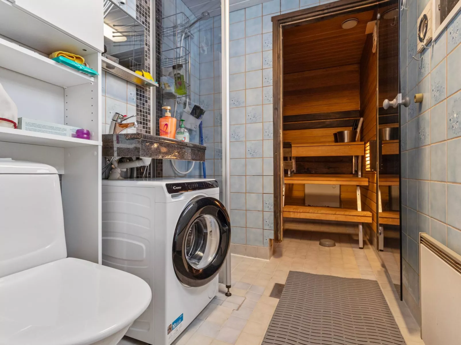 Mustalampi 5 satakieli-Binnen