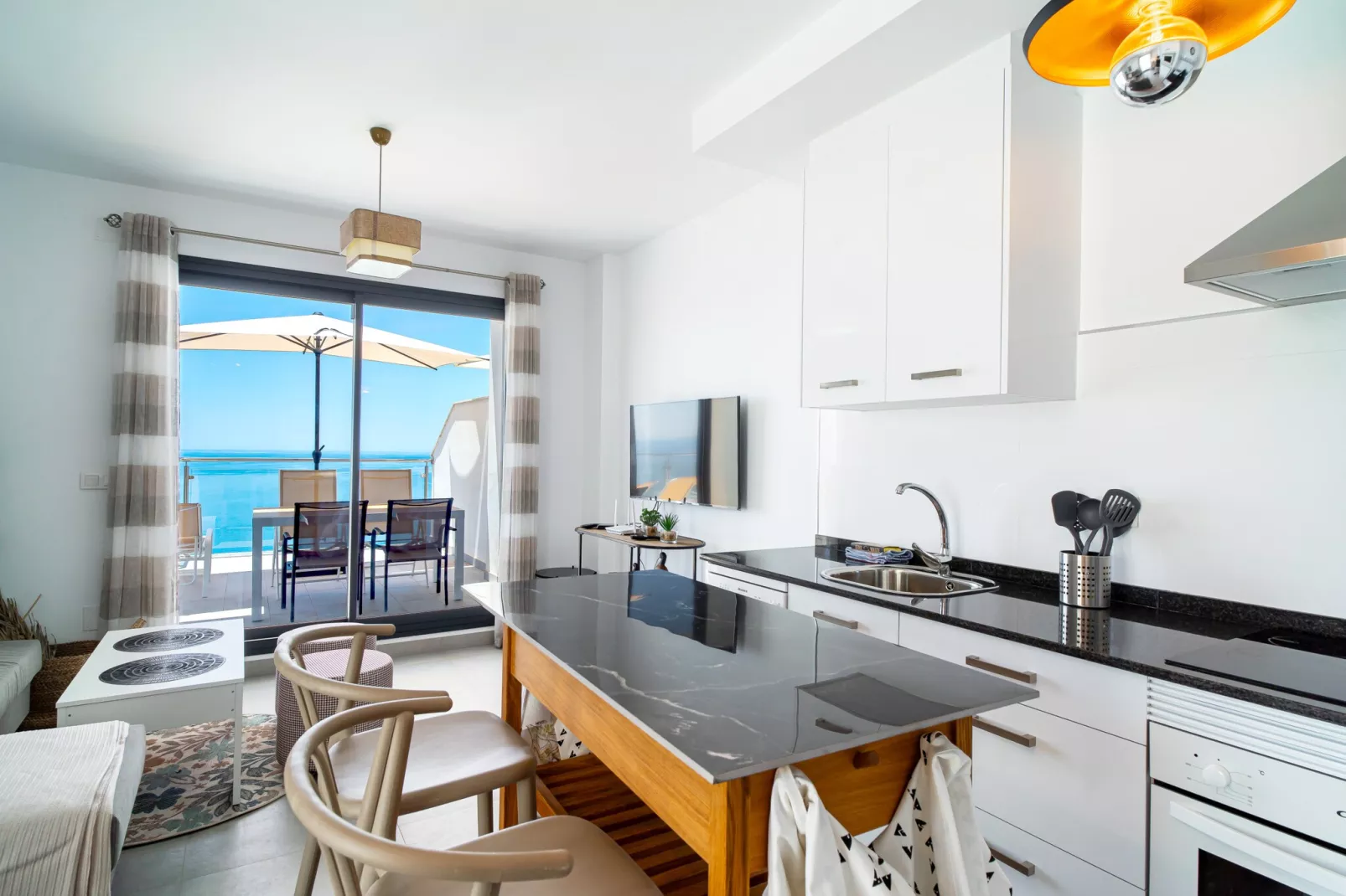 Terrazas de Ladera A2 Luxury by Casasol-Eetkamer