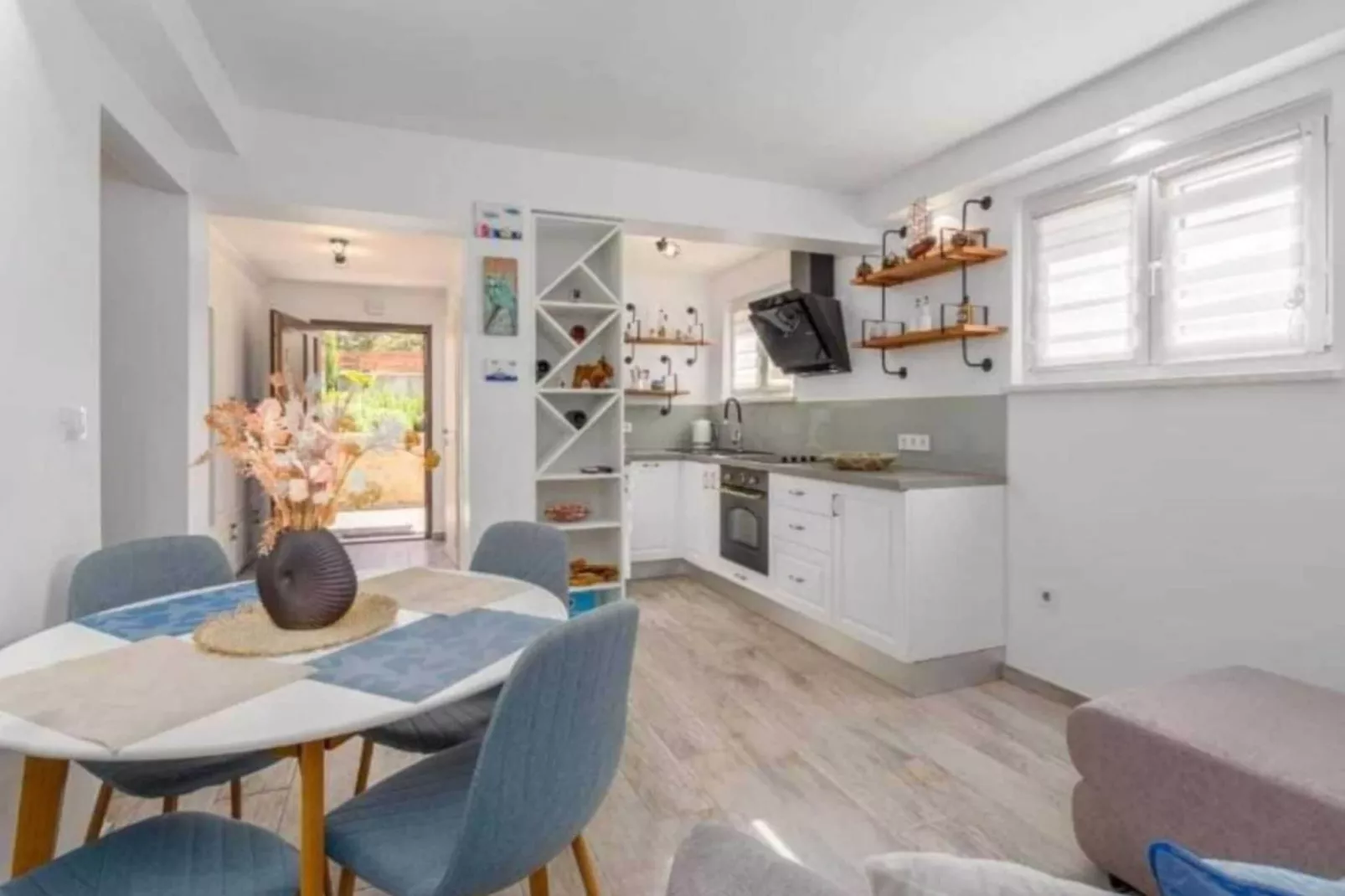 Apartment Amor - Two Bedroom Apartment with Terrace-Keuken