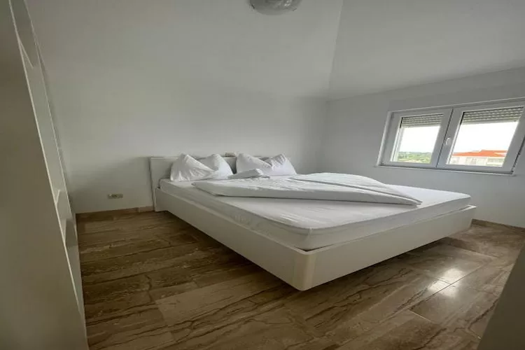 Villa Marija - Two Bedroom Apartment with Sea View-Slaapkamer