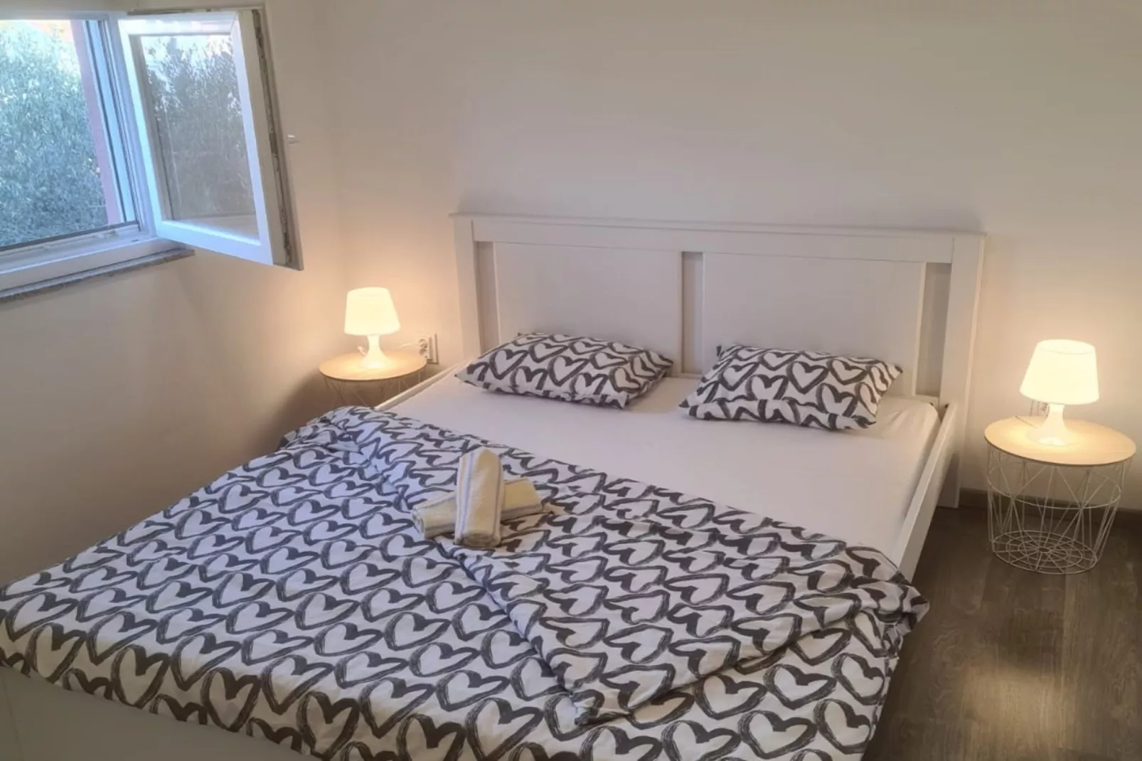 Apartments Rubbi - Two Bedroom Apartment with Terrace-Slaapkamer
