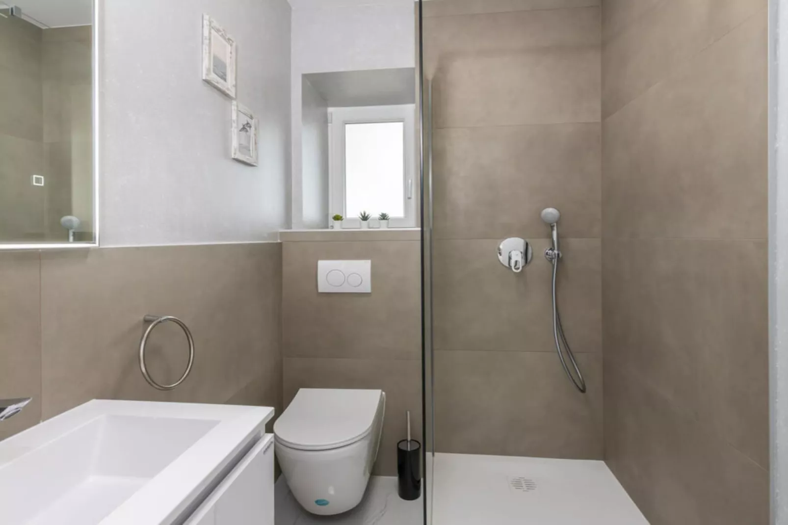 Apartments Bregha - Three Bedroom Apartment with Sea View-Badkamer