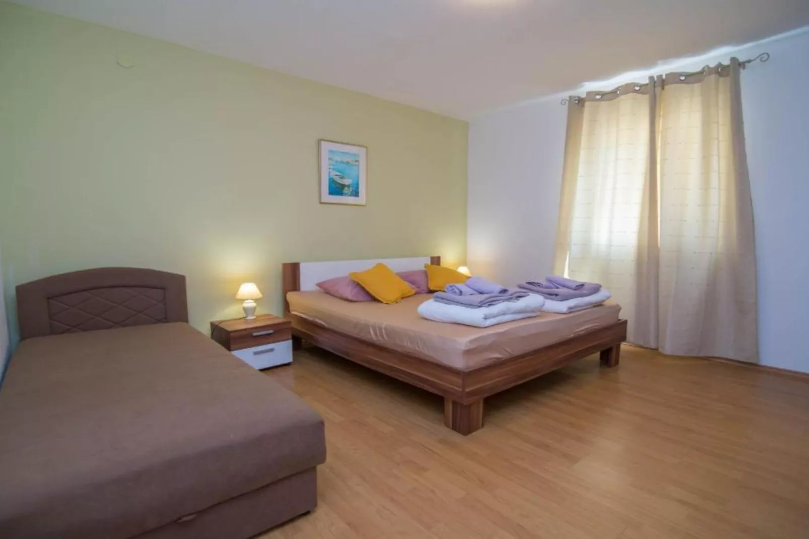 Apartments Bonic - Two Bedroom Apartment (APP 1)-Slaapkamer