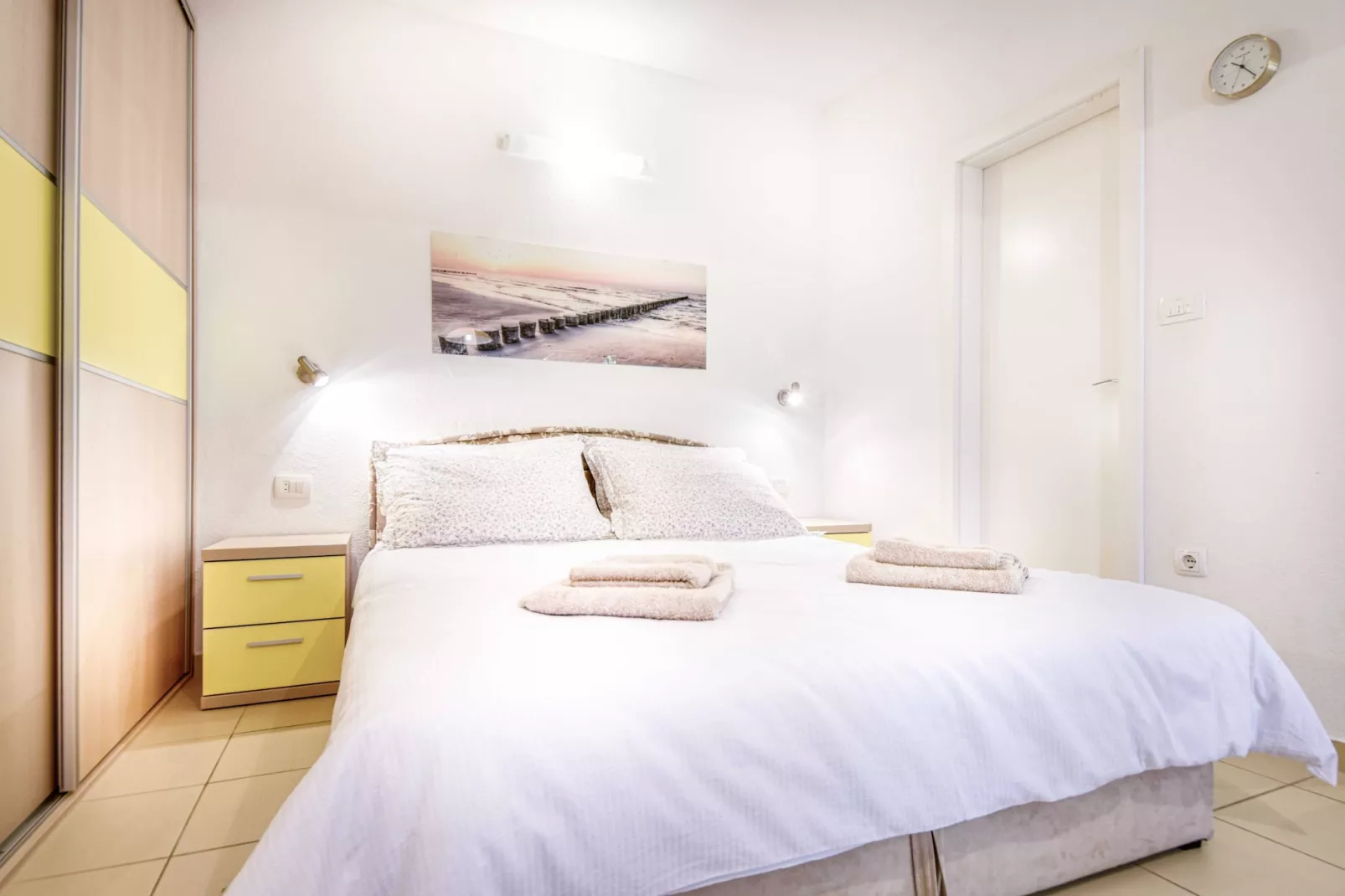 Apartments Gracin - Studio Apartment with Terrace (A4)-Slaapkamer